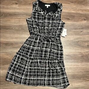 Sleeveless Black and White Printed Midi Dress